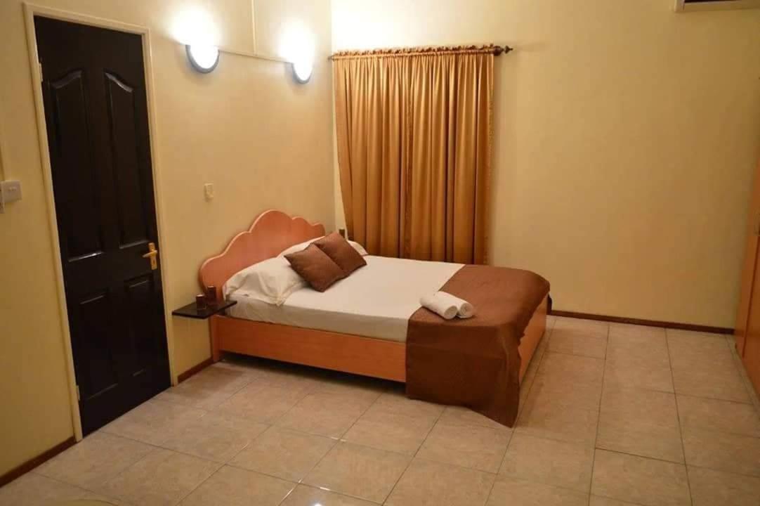 Bluestar Appartement 3, Centre De Grand Bay Buitenkant foto